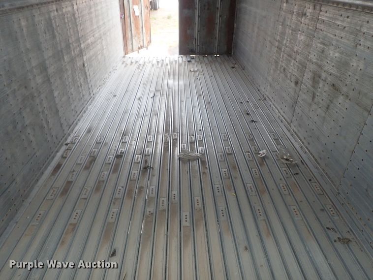 image for item DC1468 2002 Guthrie Wilkens GWFT50 walking floor trailer