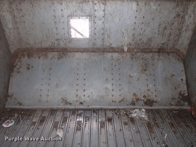 image for item DC1468 2002 Guthrie Wilkens GWFT50 walking floor trailer