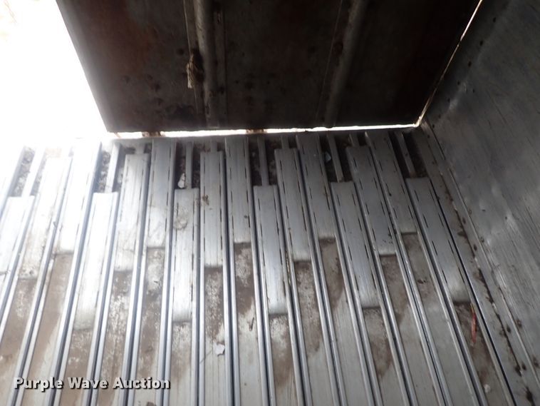 image for item DC1468 2002 Guthrie Wilkens GWFT50 walking floor trailer