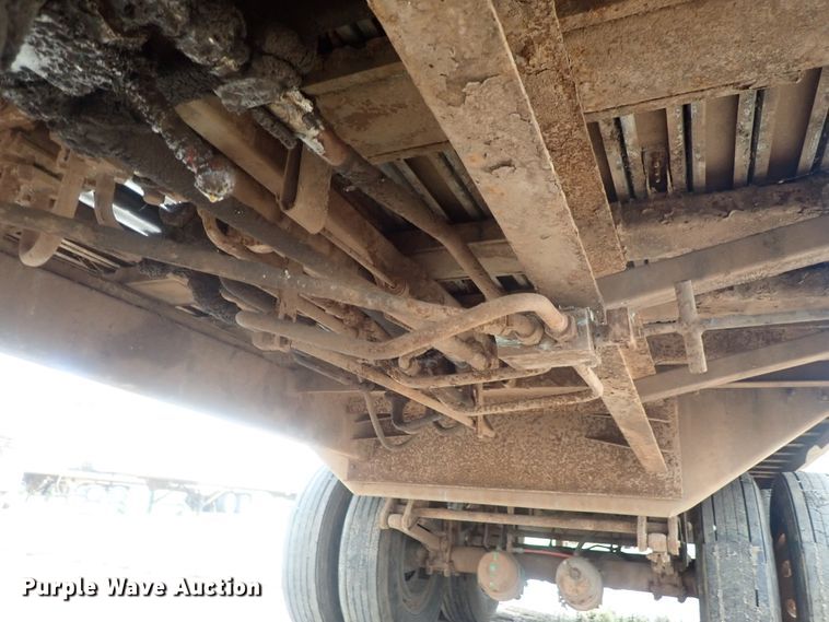 image for item DC1468 2002 Guthrie Wilkens GWFT50 walking floor trailer