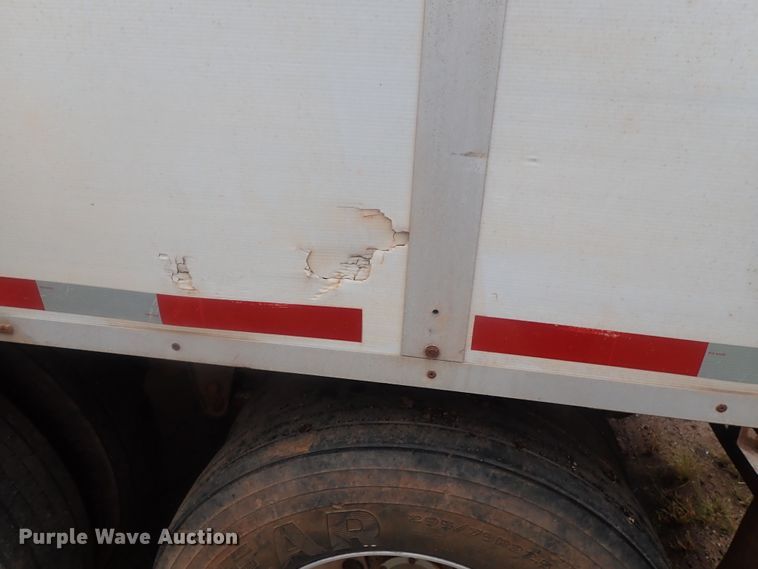 image for item DC1468 2002 Guthrie Wilkens GWFT50 walking floor trailer
