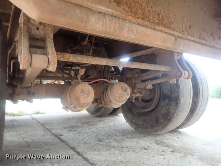 image for item DC1469 2002 Guthrie Wilkens GWFT50 walking floor trailer