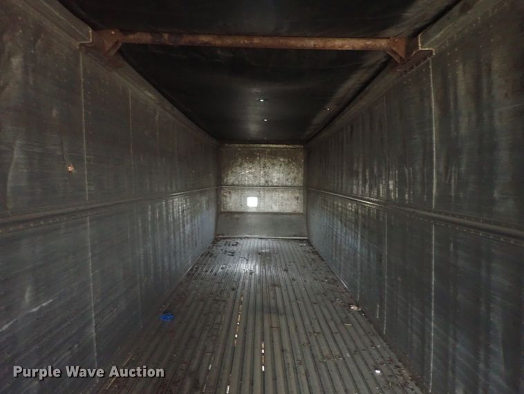 image for item DC1469 2002 Guthrie Wilkens GWFT50 walking floor trailer