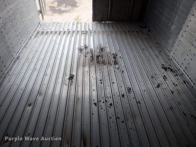 image for item DC1469 2002 Guthrie Wilkens GWFT50 walking floor trailer