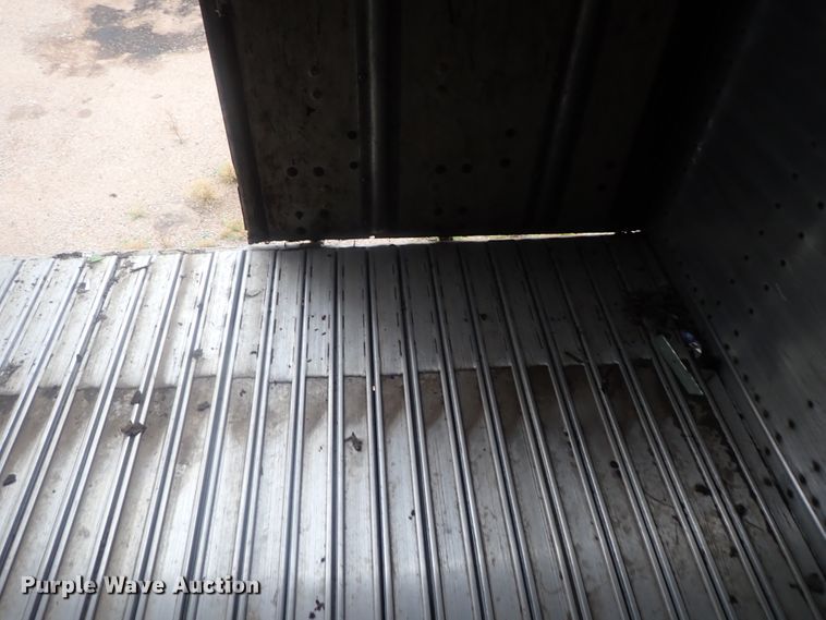 image for item DC1469 2002 Guthrie Wilkens GWFT50 walking floor trailer