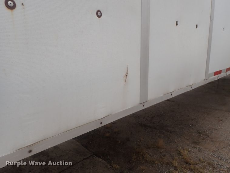 image for item DC1469 2002 Guthrie Wilkens GWFT50 walking floor trailer