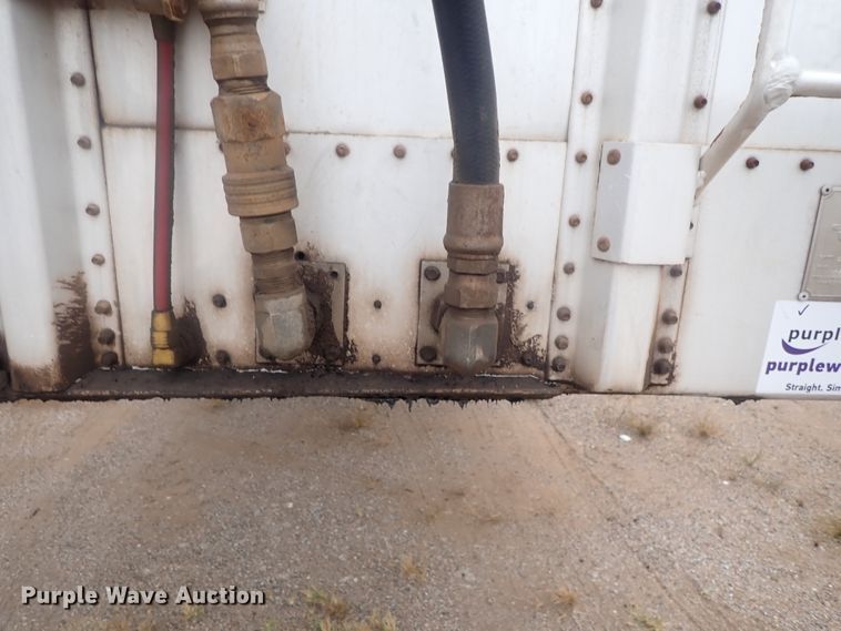 image for item DC1470 2002 Guthrie Wilkens GWFT50 walking floor trailer