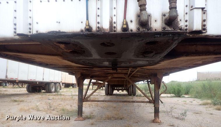 image for item DC1470 2002 Guthrie Wilkens GWFT50 walking floor trailer