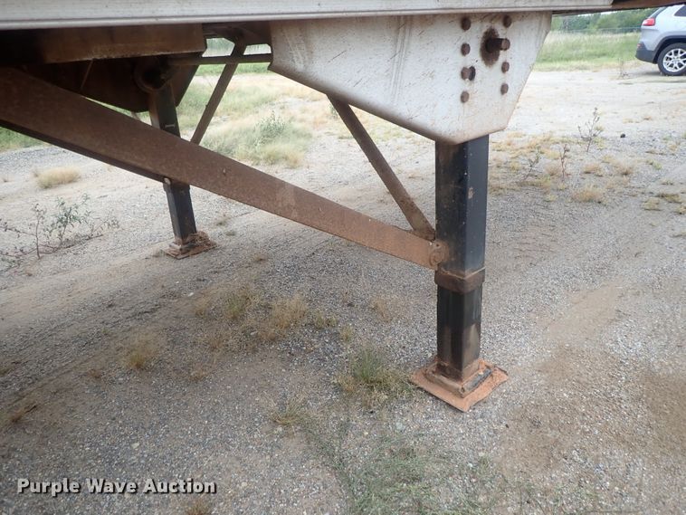image for item DC1470 2002 Guthrie Wilkens GWFT50 walking floor trailer