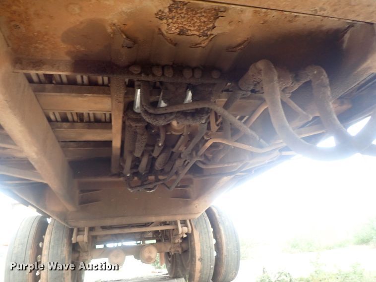 image for item DC1470 2002 Guthrie Wilkens GWFT50 walking floor trailer