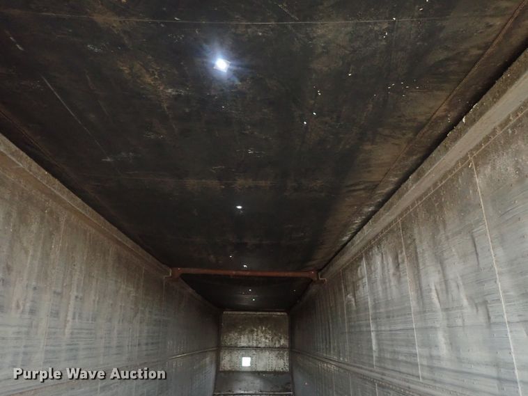 image for item DC1470 2002 Guthrie Wilkens GWFT50 walking floor trailer