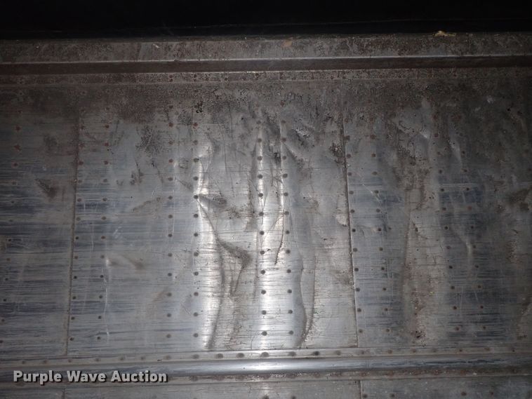 image for item DC1470 2002 Guthrie Wilkens GWFT50 walking floor trailer