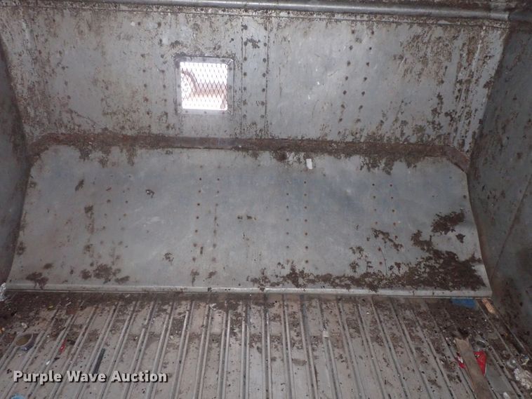 image for item DC1470 2002 Guthrie Wilkens GWFT50 walking floor trailer