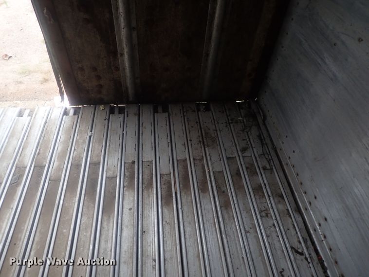 image for item DC1470 2002 Guthrie Wilkens GWFT50 walking floor trailer