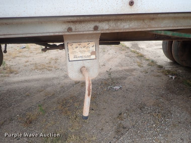 image for item DC1470 2002 Guthrie Wilkens GWFT50 walking floor trailer