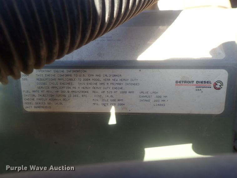 image for item DC1471 2004 Freightliner Columbia CL120  semi truck