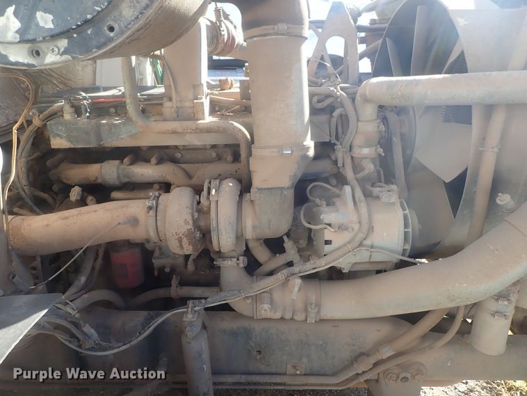 image for item DC1472 1994 White GMC WCA  semi truck