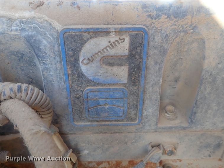 image for item DC1472 1994 White GMC WCA  semi truck