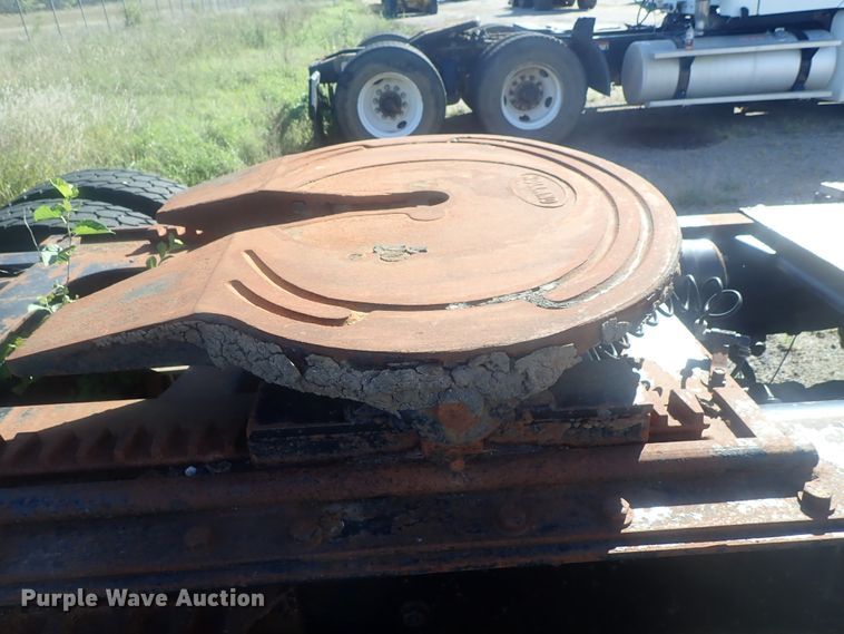 image for item DC1472 1994 White GMC WCA  semi truck