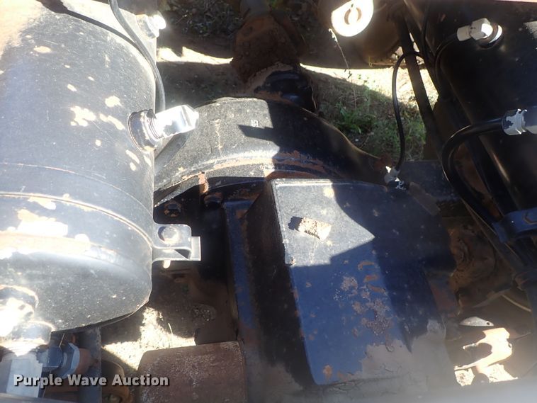 image for item DC1472 1994 White GMC WCA  semi truck