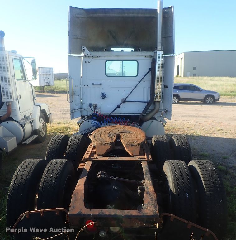 image for item DC1473 1998 Volvo WCA  semi truck