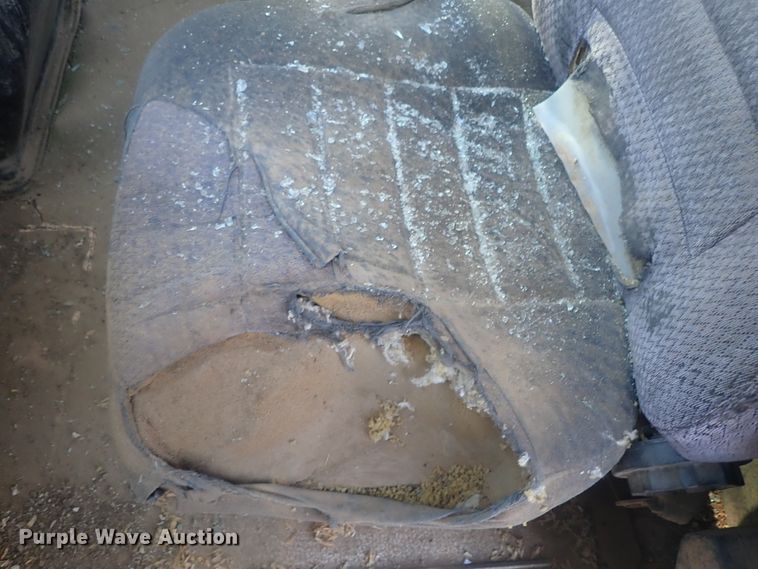 image for item DC1473 1998 Volvo WCA  semi truck