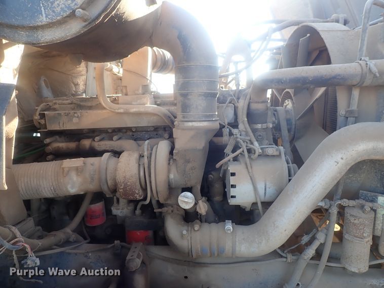 image for item DC1473 1998 Volvo WCA  semi truck