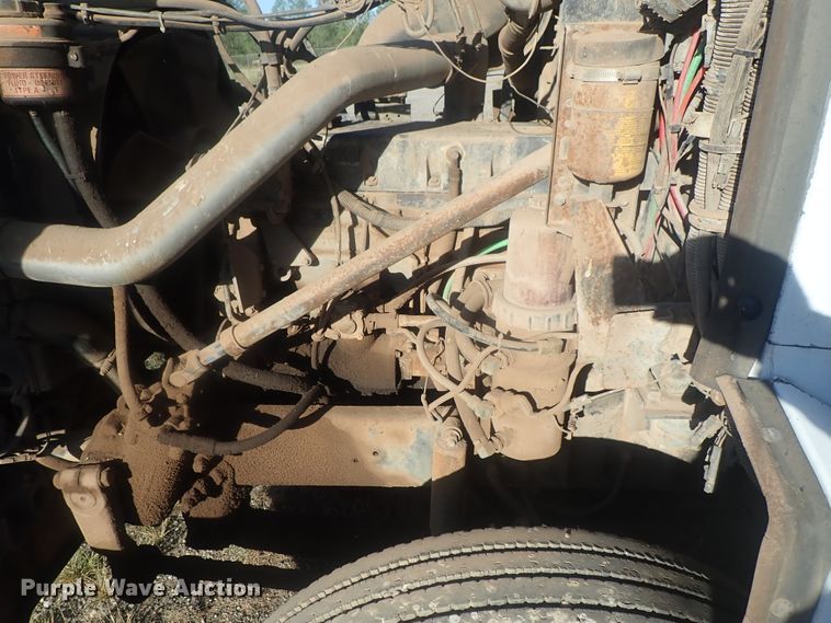 image for item DC1473 1998 Volvo WCA  semi truck