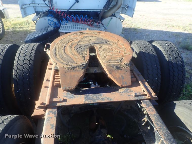 image for item DC1473 1998 Volvo WCA  semi truck