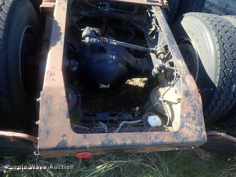 image for item DC1473 1998 Volvo WCA  semi truck