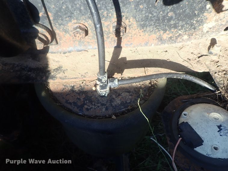 image for item DC1473 1998 Volvo WCA  semi truck