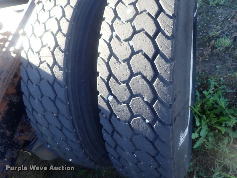 image for item DC1473 1998 Volvo WCA  semi truck