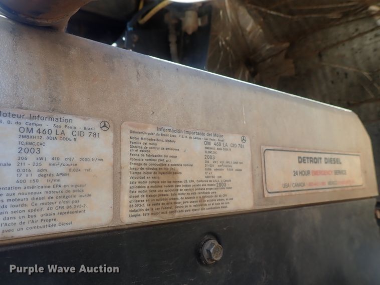 image for item DC1474 2004 Freightliner Columbia  semi truck