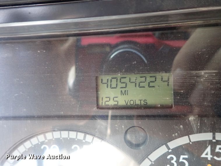 image for item DC1475 2003 Freightliner Columbia  semi truck