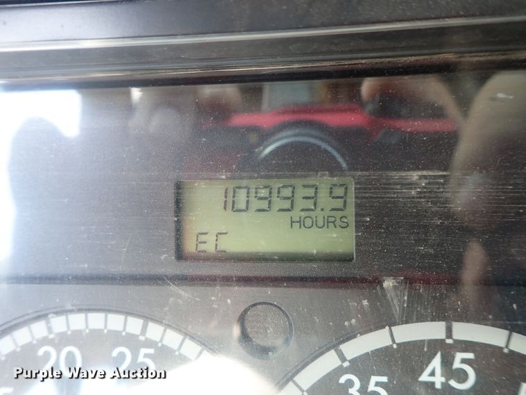 image for item DC1475 2003 Freightliner Columbia  semi truck