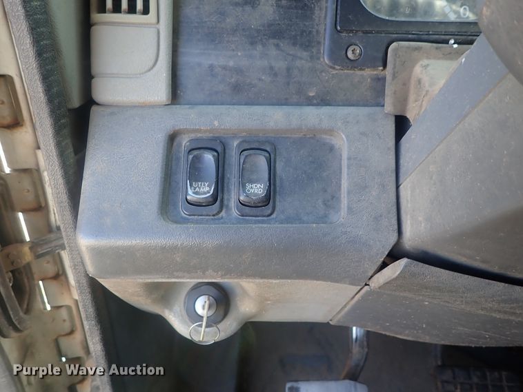 image for item DC1475 2003 Freightliner Columbia  semi truck