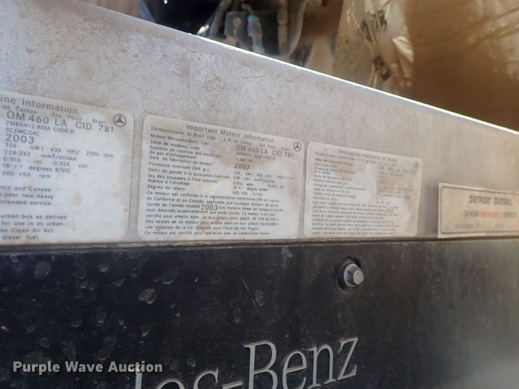 image for item DC1475 2003 Freightliner Columbia  semi truck