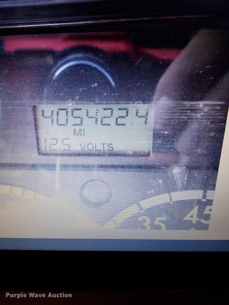 image for item DC1475 2003 Freightliner Columbia  semi truck