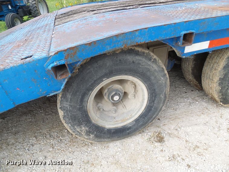 image for item DC2972 1971 Dorsey DDGTW127 drop deck equipment trailer