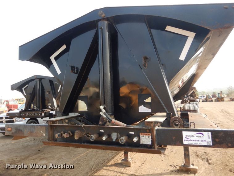 image for item DC8930 (2) 2013 Side Dump Industries side dump trailers