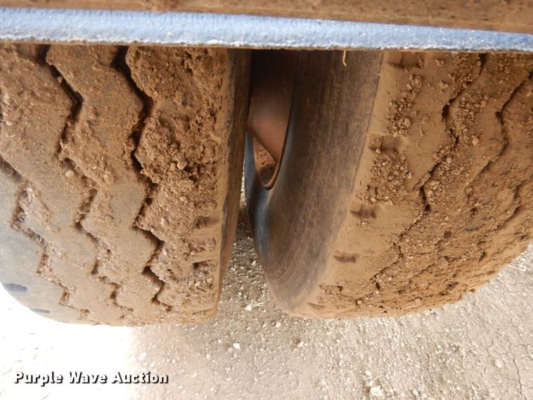 image for item DC8930 (2) 2013 Side Dump Industries side dump trailers