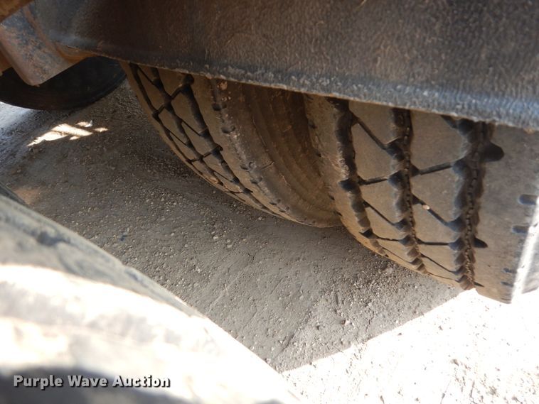 image for item DC8936 (2) 2013 Side Dump Industries side dump trailers