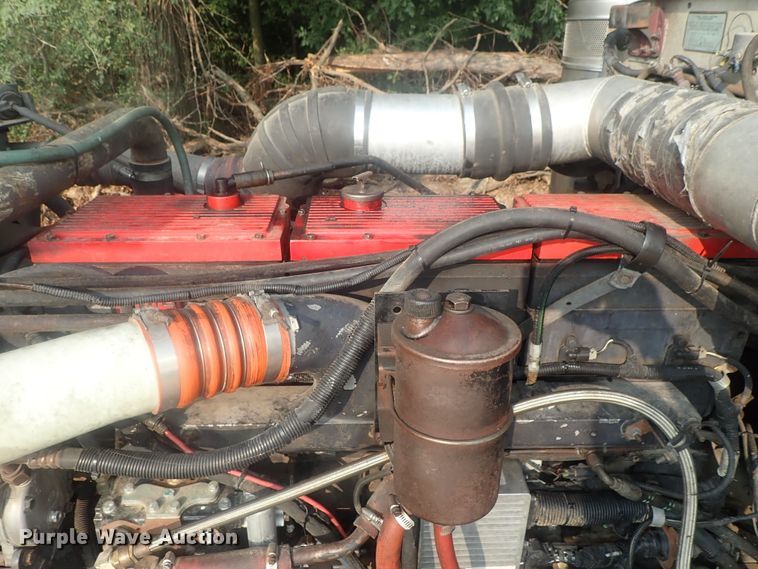 image for item DE0764 1998 Peterbilt 379  semi truck