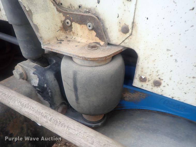 image for item DE0764 1998 Peterbilt 379  semi truck