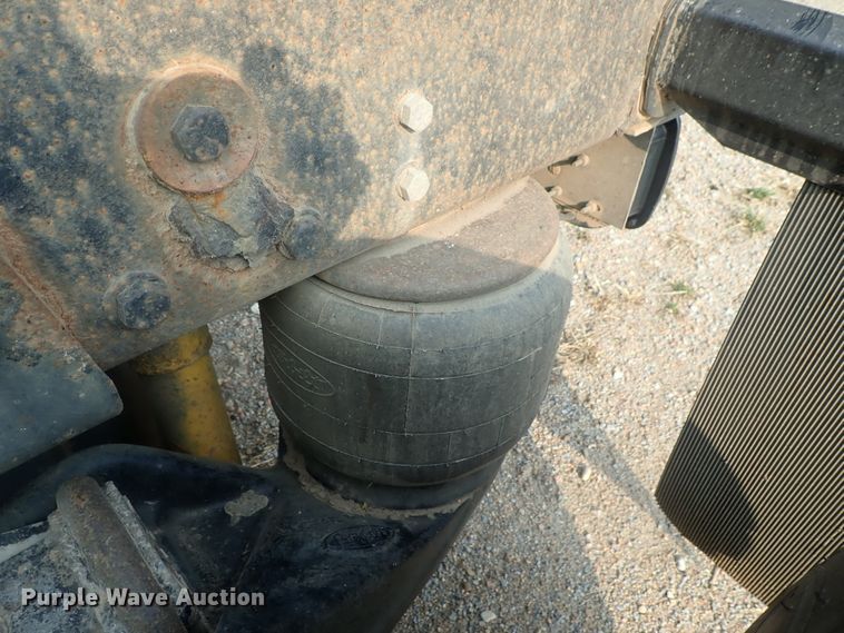 image for item DE0764 1998 Peterbilt 379  semi truck