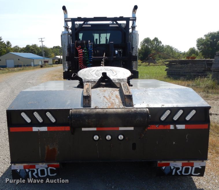 image for item DH0061 2006 Peterbilt 378  semi truck