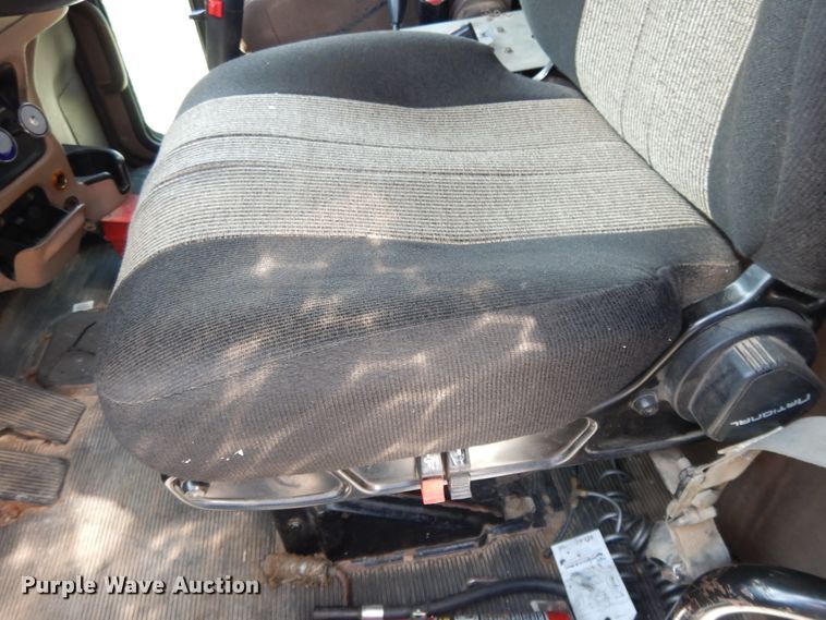 image for item DH0061 2006 Peterbilt 378  semi truck