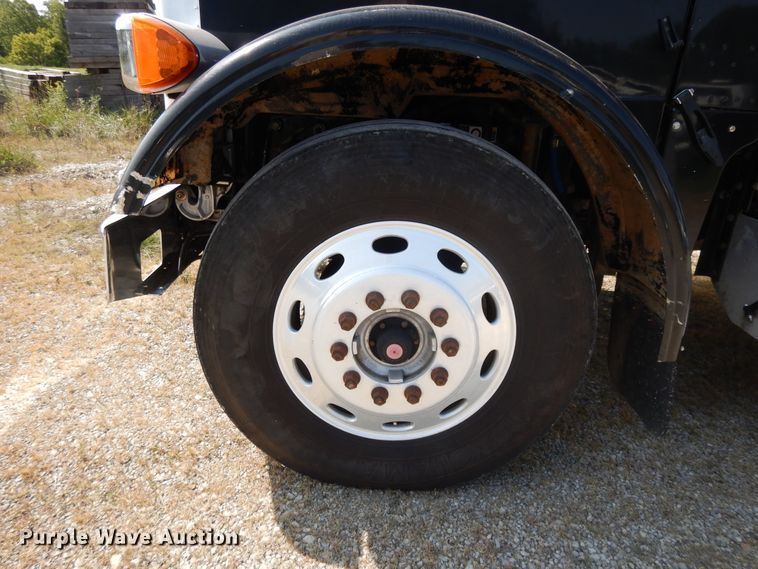 image for item DH0061 2006 Peterbilt 378  semi truck