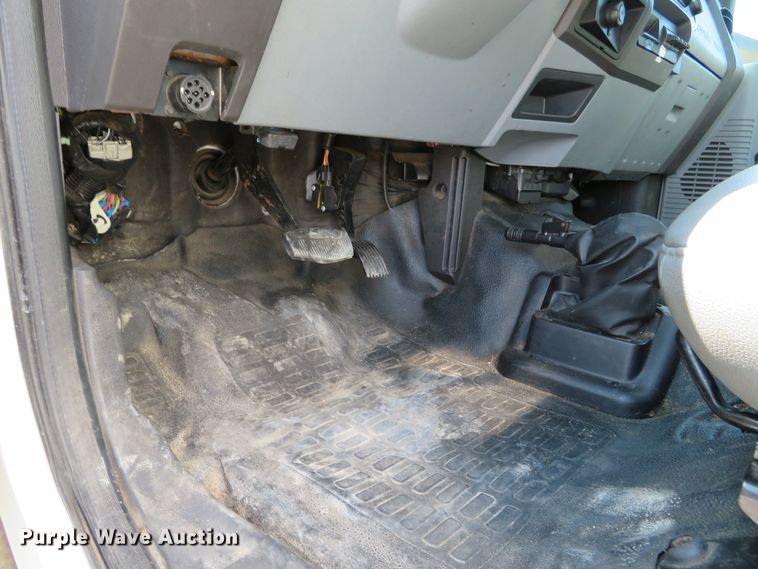 image for item DH1232 2012 Ford F750 Super Duty XL  box truck