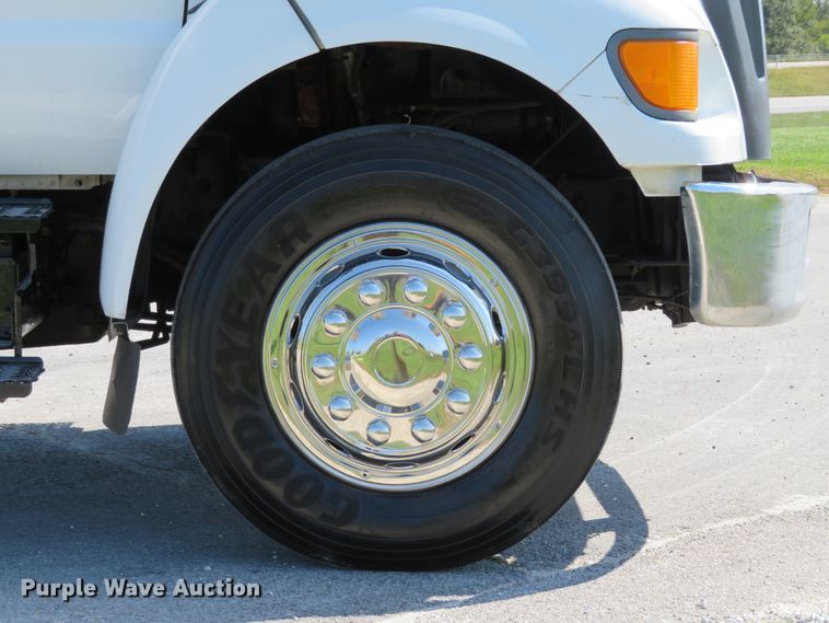 image for item DH1232 2012 Ford F750 Super Duty XL  box truck